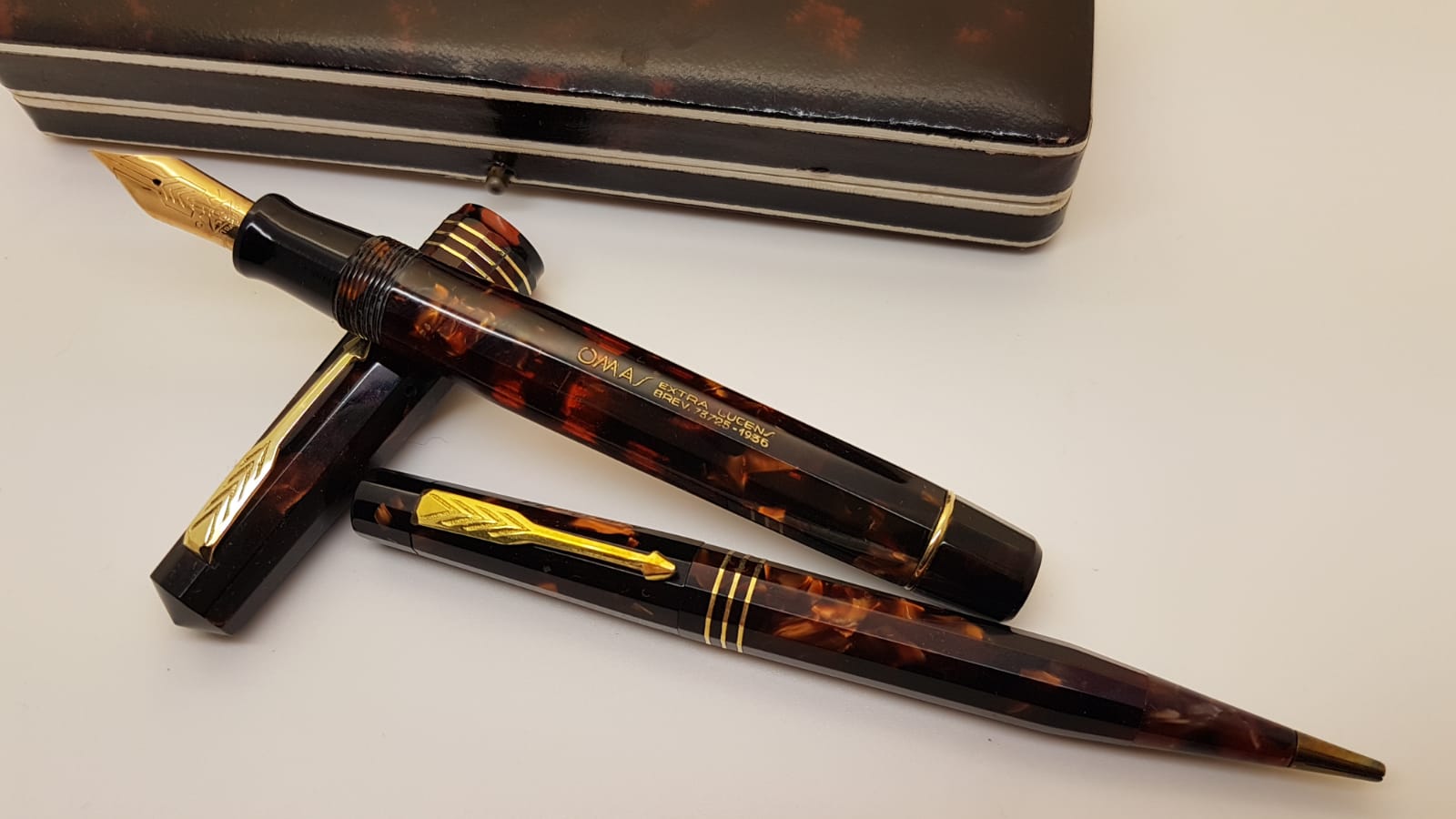 アンティークOmas Extra（訳あり品） Omas Extra Paragon 1991 Celluloid Saft Green Fountain Pen